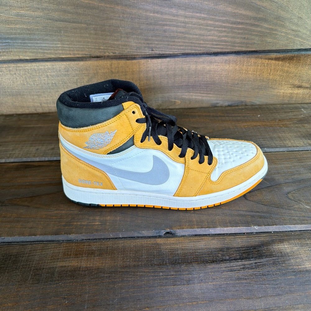 Nike Air Jordan 1 Element Gore-Tex High Light Curry Yellow White Sneakers Sz 13